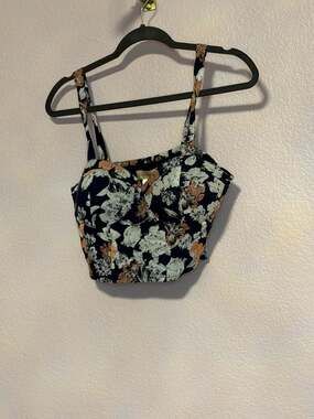 B.O.G. Collective Crop Top Size M Blue Floral Smocked Cami
